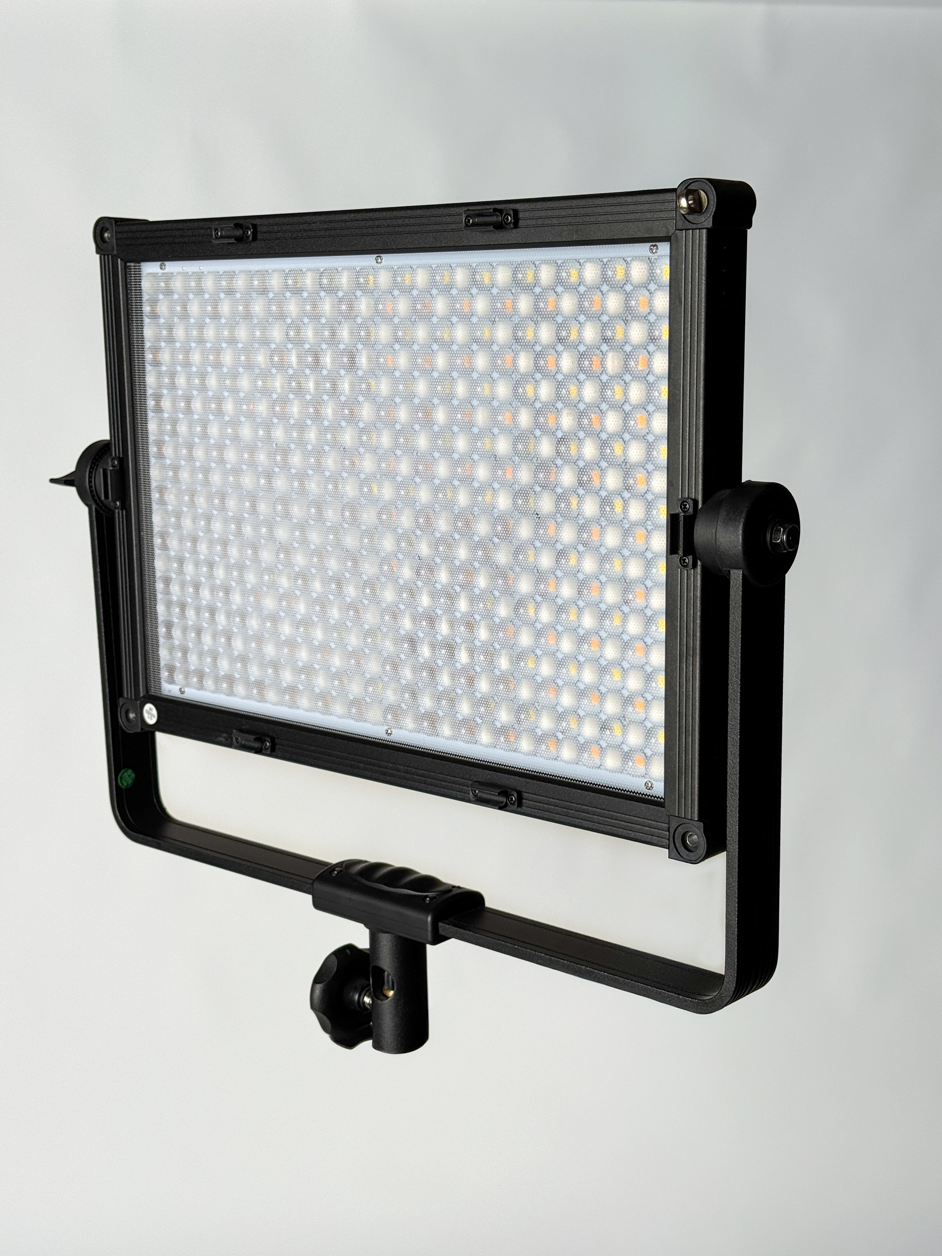 2× Painel Led Nanlite MIXPANEL 60 RGB com Softbox SB-MP60